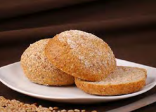 Vollkornbrötchen bemehlt